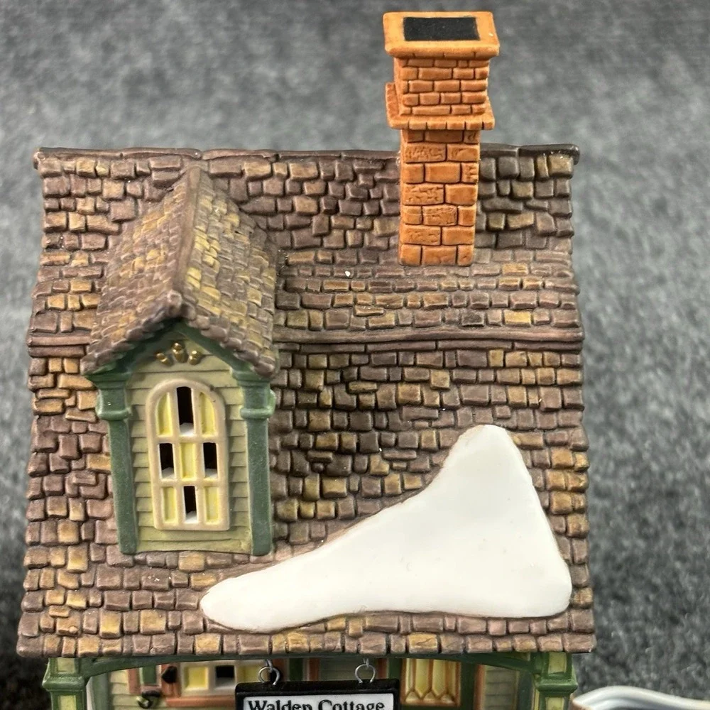 Department 56 New England Village 2002 Warren Homestead and Walden Cottage 56659